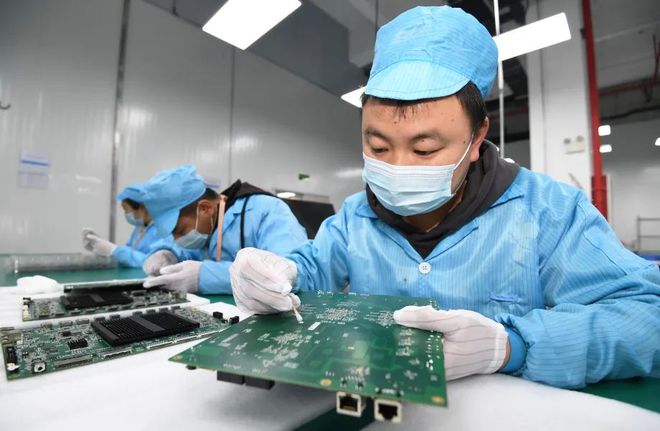贵阳南明区 发展智能制造，赋能智慧生活的集成电路新篇章
